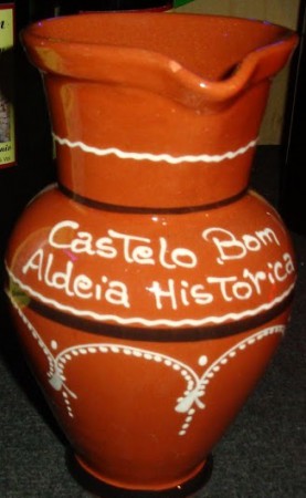 jarro em barro para vinho